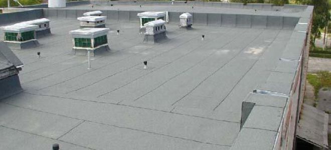 Устройство рулонной кровли