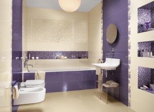 Дизайн ванной комнаты с мозаикой фиолетовый