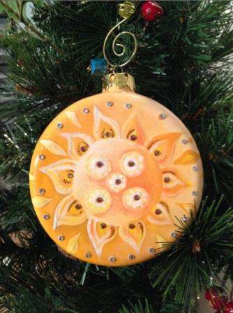 Что может быть прекрасней, чем украшение елки на Новый Год вместе с любимыми и детьми!